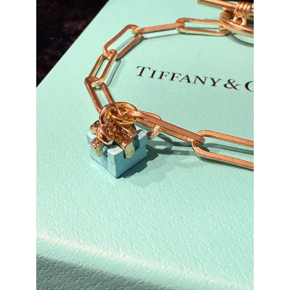Handmade gold tone blue‎ box Paperclip style bracelet